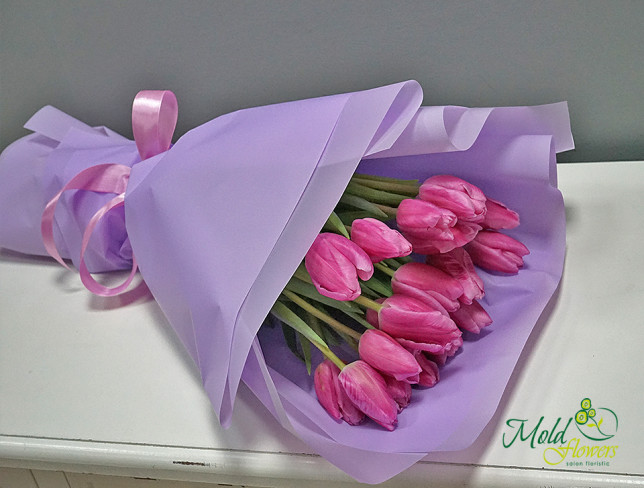 Розовые тюльпаны Фото